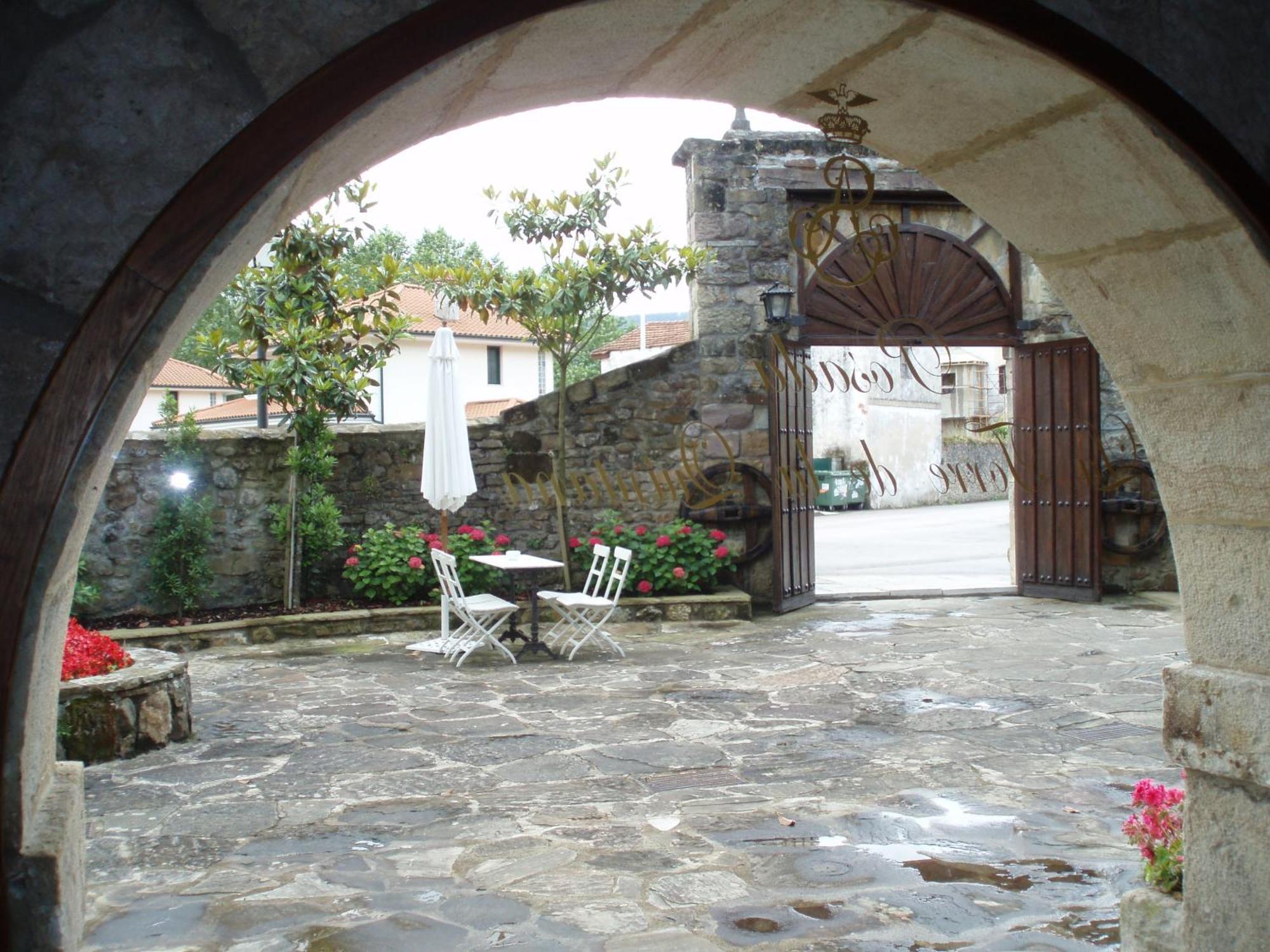 Posada La Torre De La Quintana Liendo Ngoại thất bức ảnh